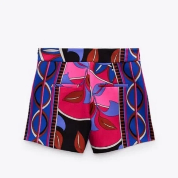 ZARA HIGH WAIST SHORTS - S3441